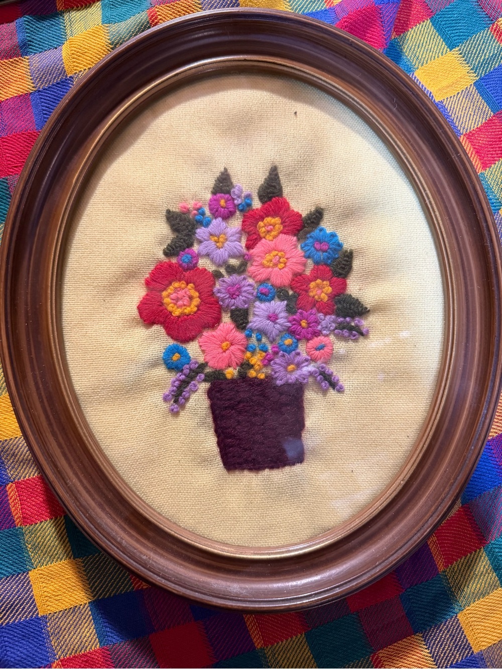 Vintage Embroidered Floral Bouquet Crewl in Oval Frame